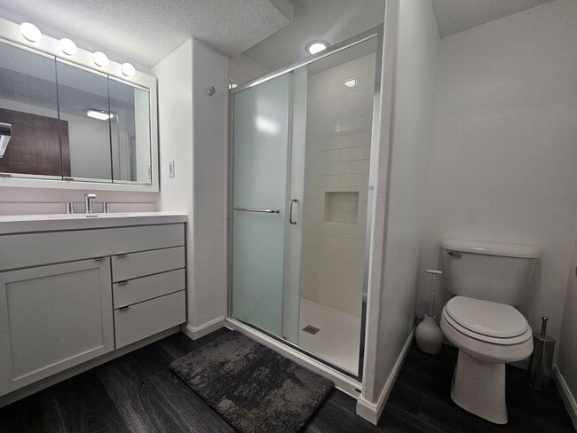 Foto del edificio - 2 Bedroom 2 Bath Corner Lot, In Small Town Fairfax