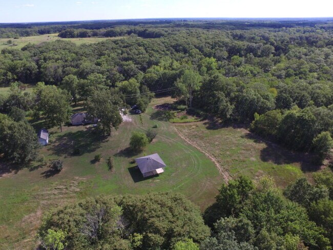 Building Photo - 3851 E Mt Zion Church Rd