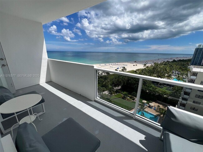 Foto del edificio - 100 Lincoln Rd