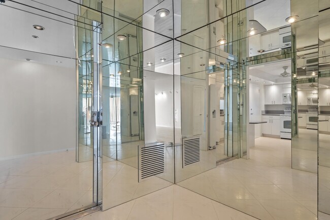 Foto del edificio - 4750 S Ocean Blvd