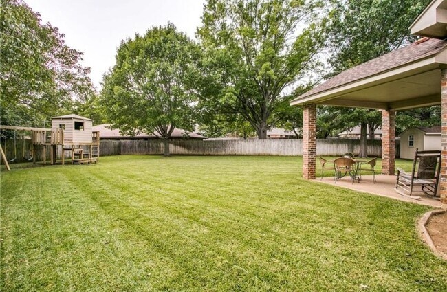 Building Photo - 3316 Arcadia Dr