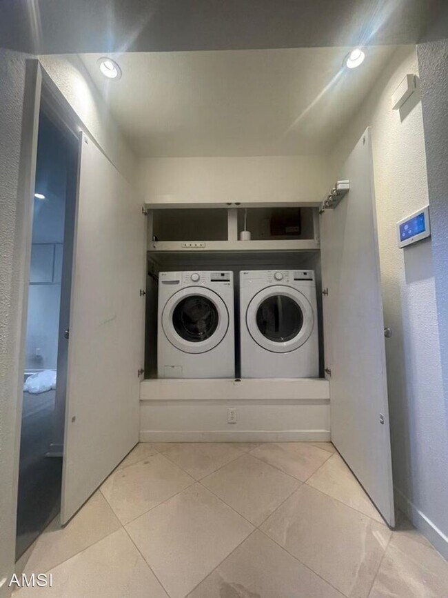 Foto del edificio - 3 br, 2.5 bath House - 747 North Point St