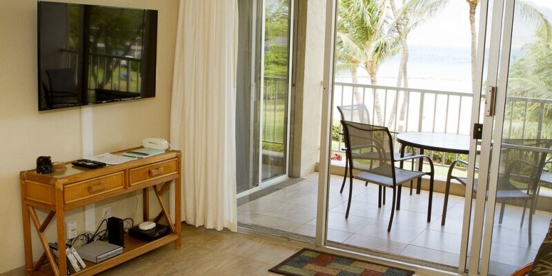 Primary Photo - Menehune Shores #306