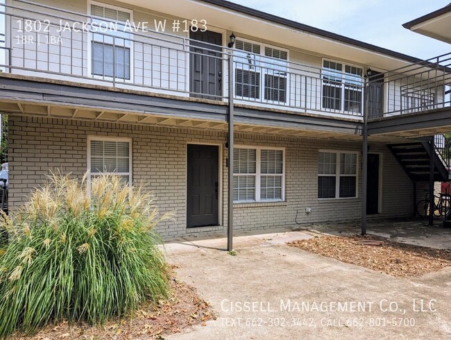 Building Photo - 1802 Jackson Ave W #183
