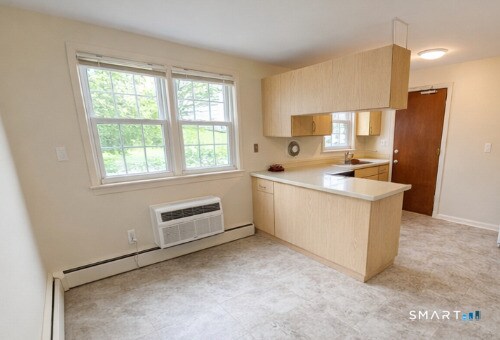 Foto del edificio - 949 Hopmeadow St