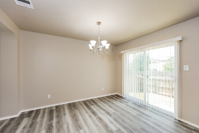 Building Photo - 11233 Forest Pass Ct