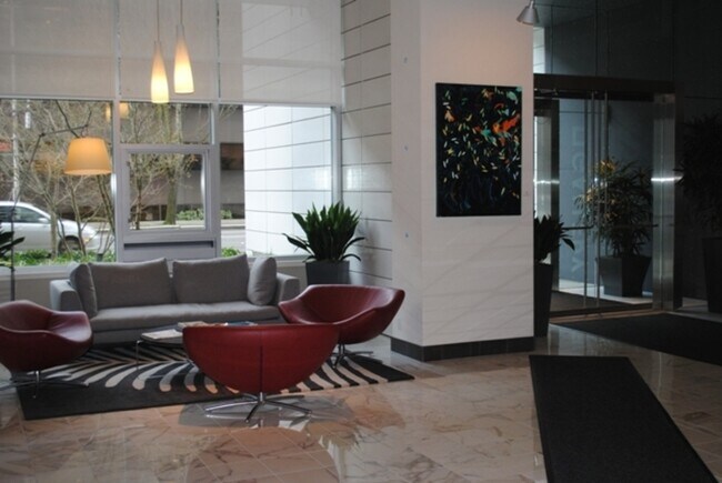 Foto del edificio - 2911 2nd Ave