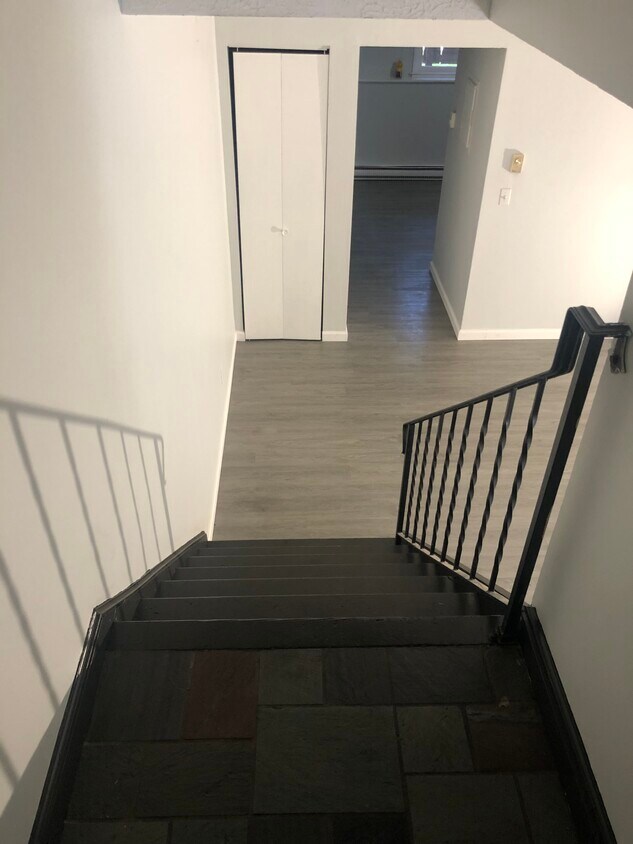 Foto principal - 647 Middletown Ave