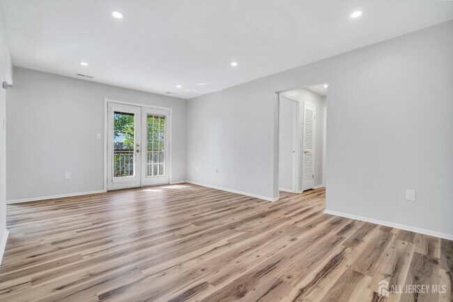 Foto del edificio - 812 Green Hollow Dr