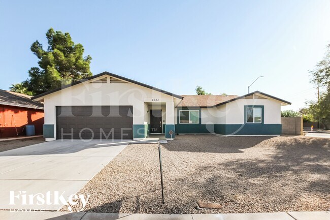 Foto del edificio - 4243 W Bluefield Ave