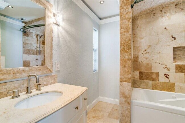 Foto del edificio - 5100 Verde Valley Ln