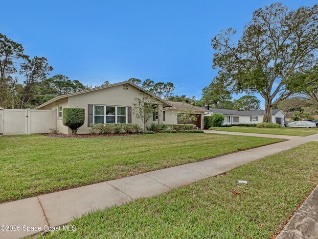 Foto del edificio - 4491 Longbow Dr