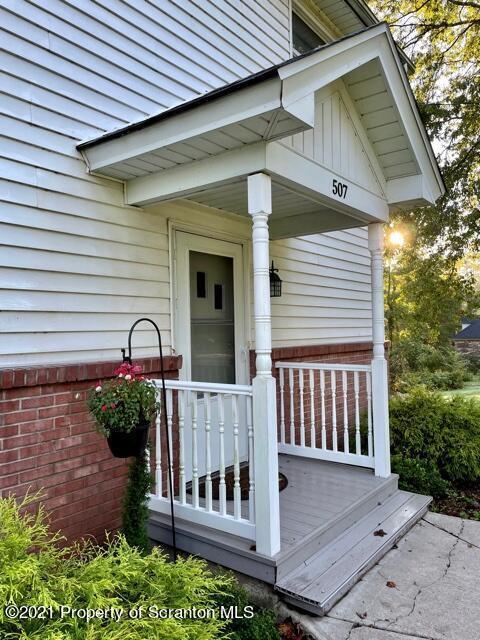 Building Photo - 507 Clinton St