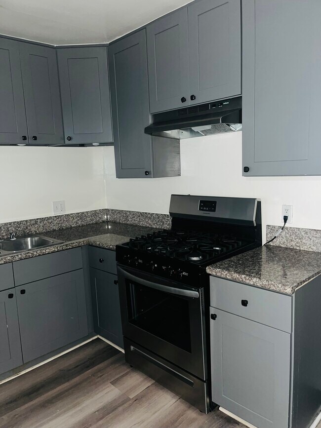 Foto del edificio - 943 Elden Ave