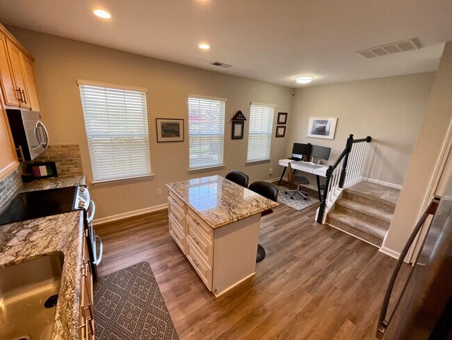 Foto del edificio - 7047 Brighton Park Dr