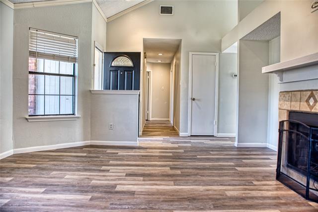 Foto del edificio - 1528 Mayflower Dr