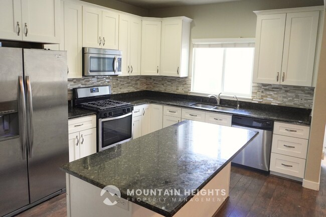 Building Photo - 862 W Cider Ct