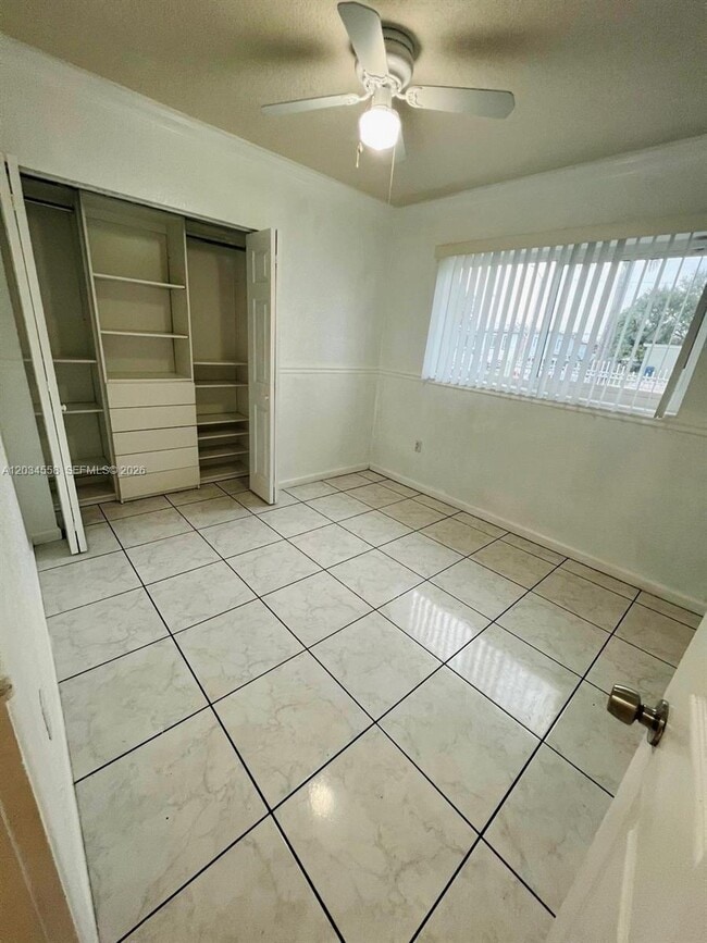 Foto del edificio - 3600 NW 175th St