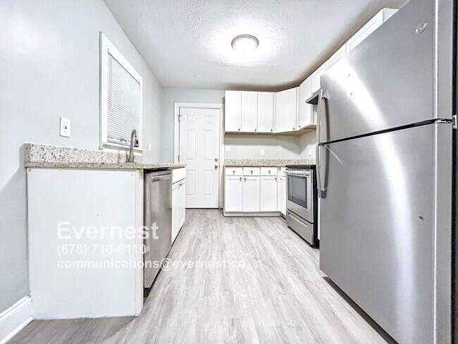 Foto del edificio - 327 Addington St SW