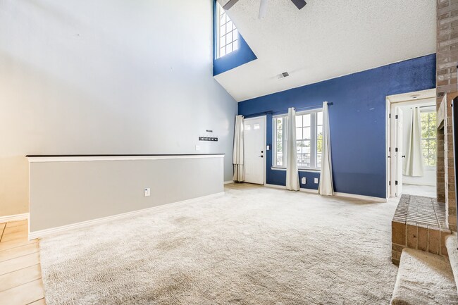 Foto del edificio - Move-In Ready: Serene Littleton Condo - Av...