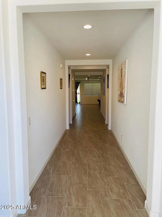 Foto del edificio - 2324 E Ridgewood Ln