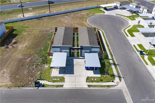 Building Photo - 26 N 40th St