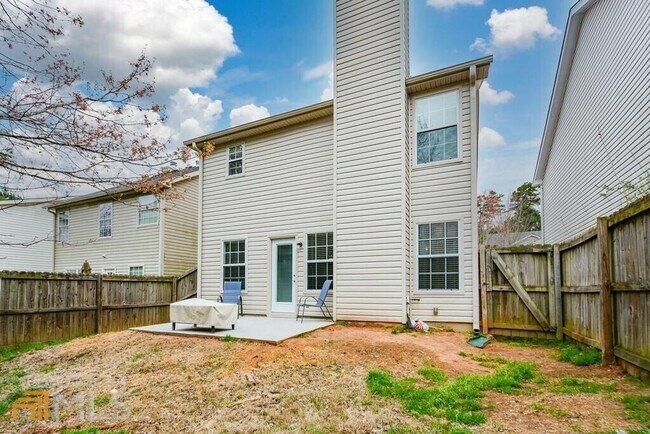 Building Photo - 207 Hidden Creek Point