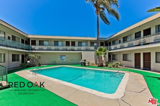 Building Photo - 12211 S Manor Dr