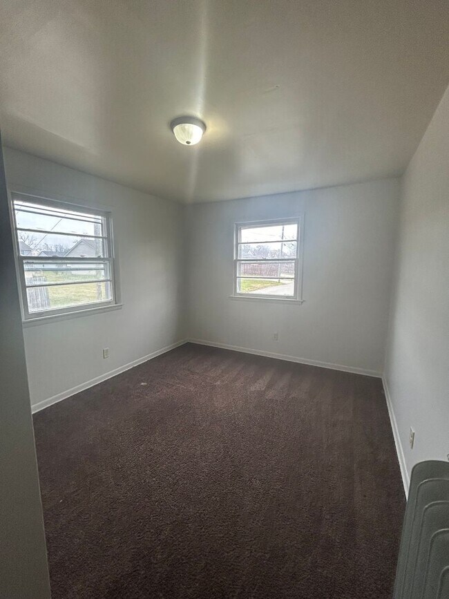 Foto del edificio - 2519 Holton Ave