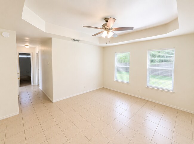 Building Photo - AVAILABLE NOW; APPLY TODAY ON OUR WEBSITE!!!