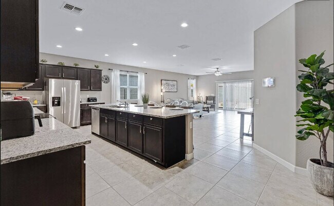 Foto del edificio - 5314 W Alta Mesa Ave