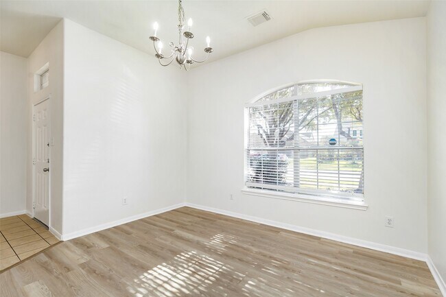 Building Photo - 20122 Goss Hollow Ln