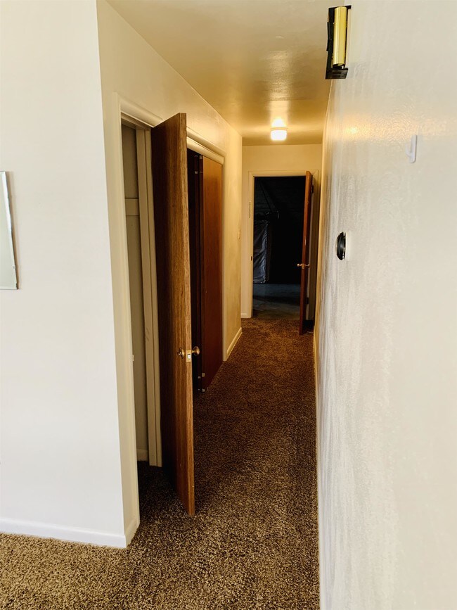 539 5th Ave Unit A, Helena, MT 59601 Condo for Rent in Helena, MT