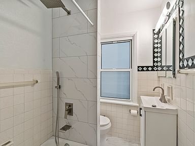 Building Photo - 34 Estella Ave