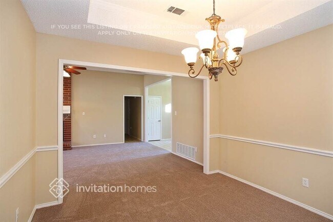 Building Photo - 1427 New Haven Dr