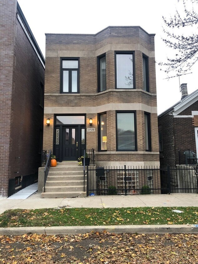 Foto principal - 3725 S Union Ave