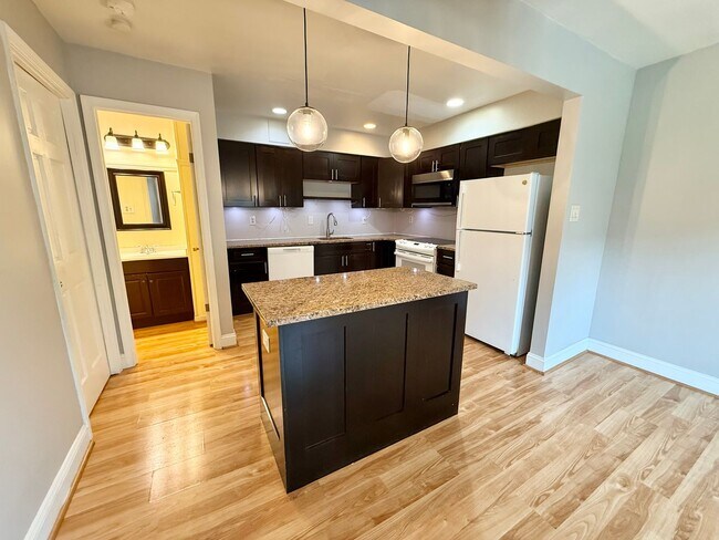 Foto del edificio - Three bedroom townhouse in beautiful Whitp...