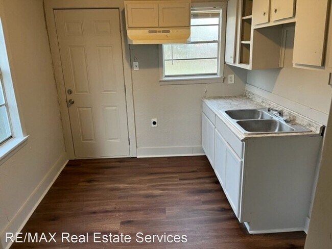 Building Photo - 2 br, 1 bath House - 1840 Clanton