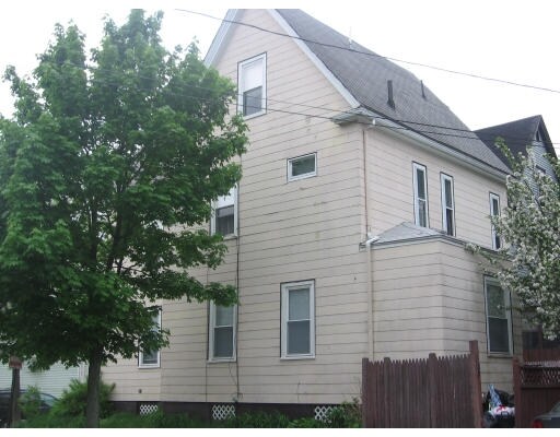 Building Photo - 58 Walnut St