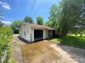 Building Photo - 3215 Hackberry Ln