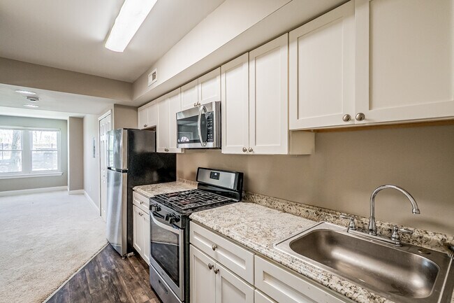 Foto del edificio - 2439 25th St SE