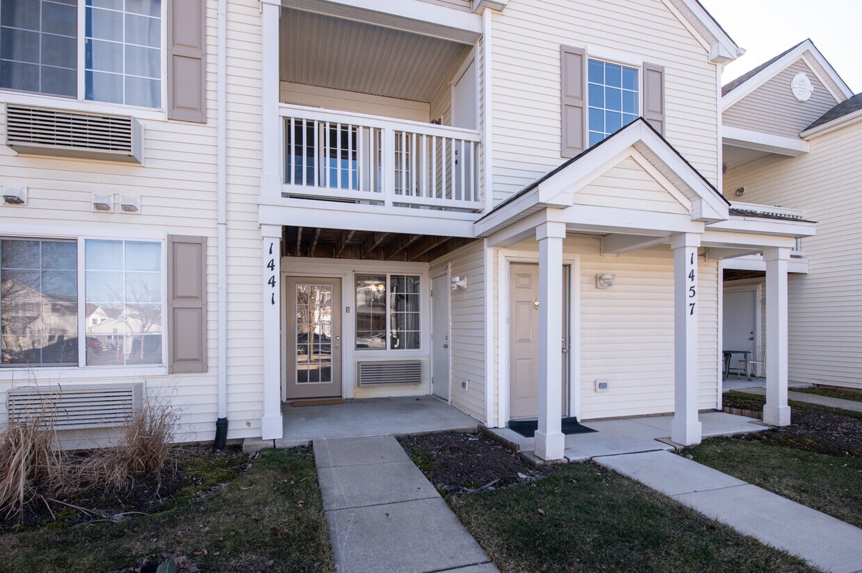 1441 McClure Rd Unit 1441, Aurora, IL 60505 Condo for Rent in Aurora