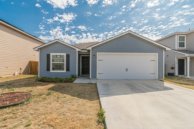 Photo - 6514 Chevler Pass House