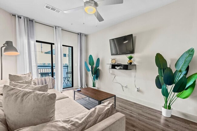 Foto del edificio - 455 14th St NW