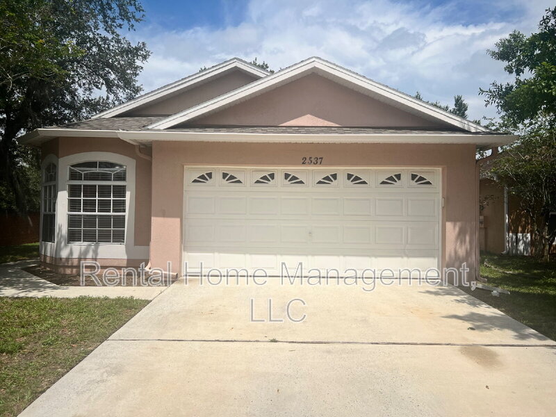 Foto principal - 2537 Hickory Oak Blvd