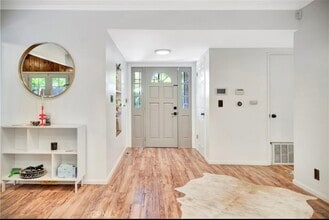 Building Photo - 6556 Greenbush Ave