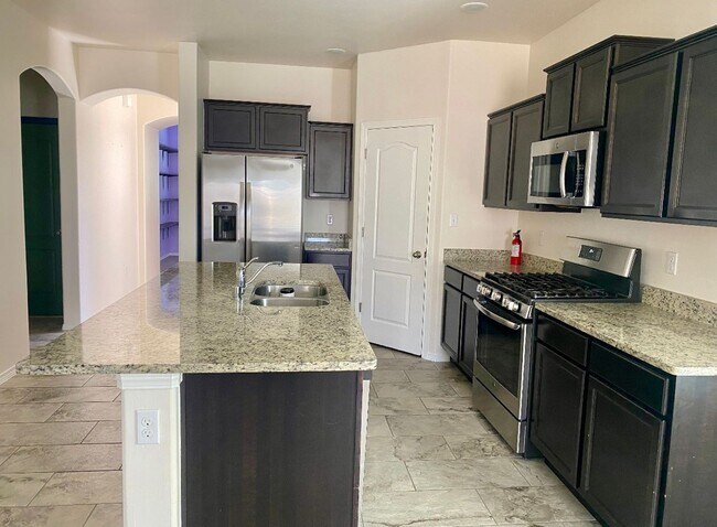 Foto del edificio - 3042 San Miguel Ct