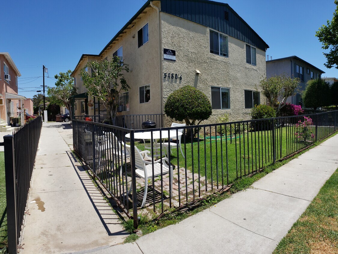 Foto principal - 5482 Kinston Ave