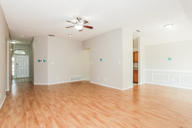 Building Photo - 705 Cross Ridge Cir