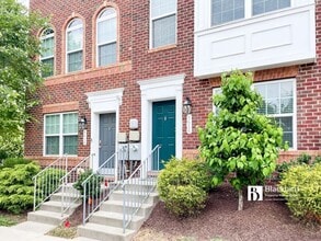 Building Photo - 9616 Wesbourne Dr